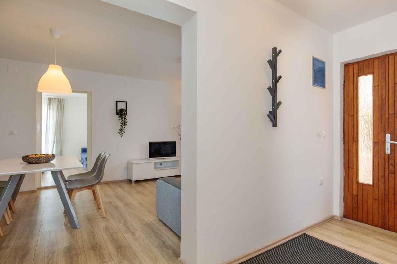 Apartments In Njivice/Insel Krk 34038 Zewnętrze zdjęcie