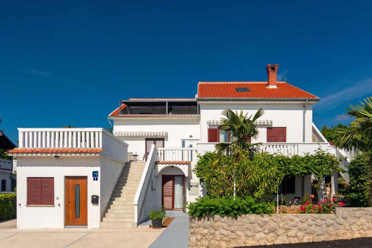 Apartments In Njivice/Insel Krk 34038 Zewnętrze zdjęcie